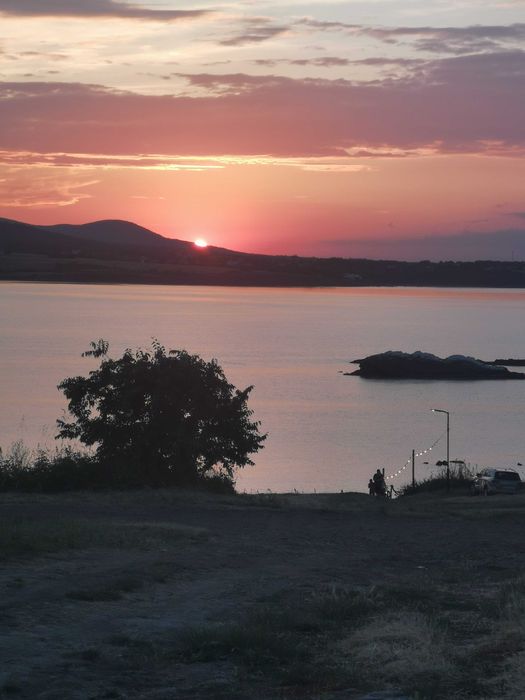 Уютен дом на брега на морето с уникална гледка