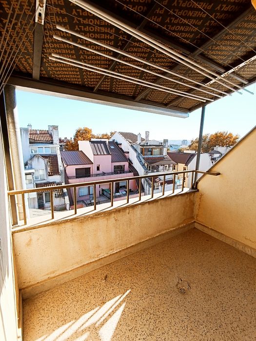 Дава се под наем Тристаен апартамент в Варна, Електрон - 60 кв.м за 550 € - Снимка #4