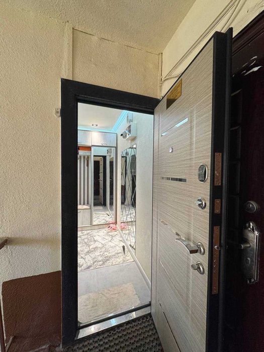 Срочно продается 2х комнатная квартира, Олтин Самарканд,собственник.