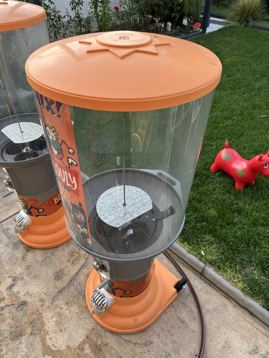 Вендинг машини за топки 2 бр.