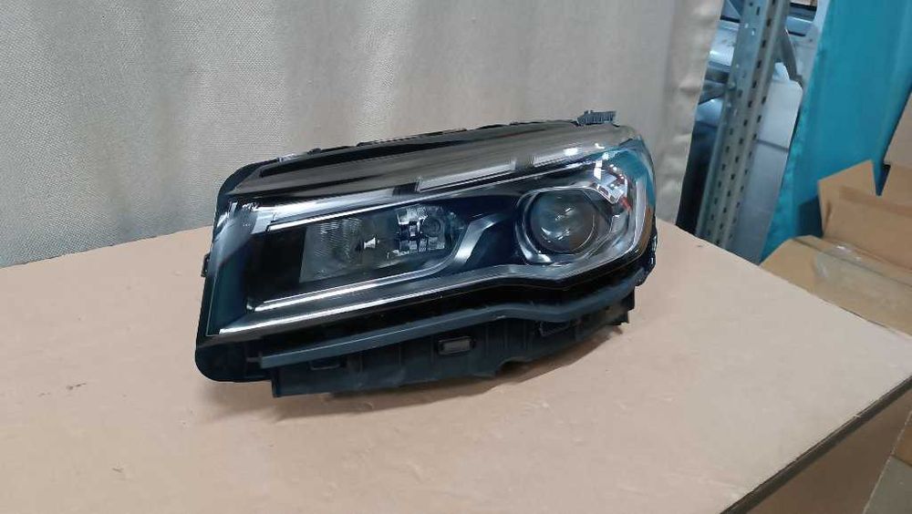 Фара галоген левая Geely  Emgrand с 2021 г