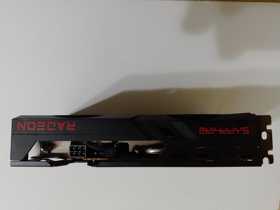 Vând placa video Radeon RX6500 XT