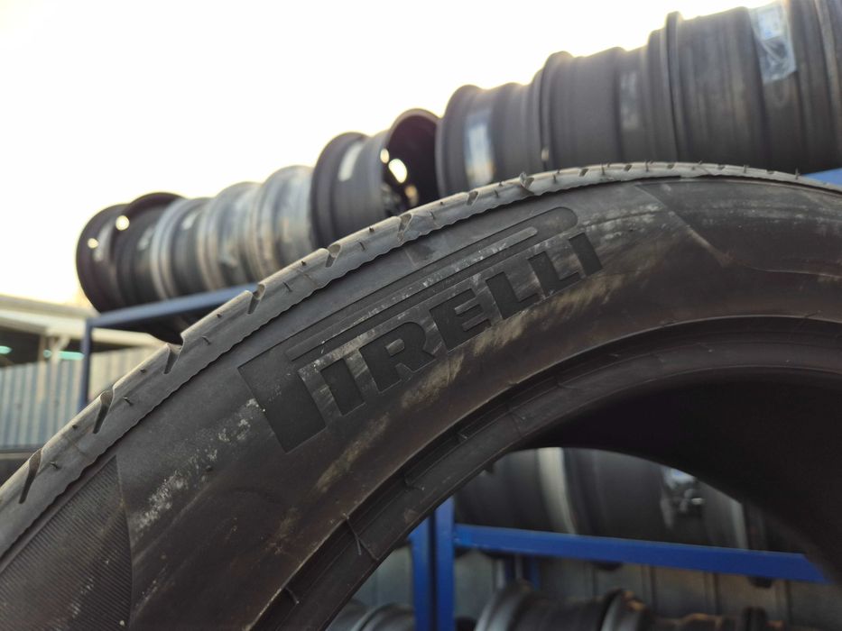 2 Anvelope de VARA - 295/40/21 - PIRELLI - CA NOI - DOT 2021 !