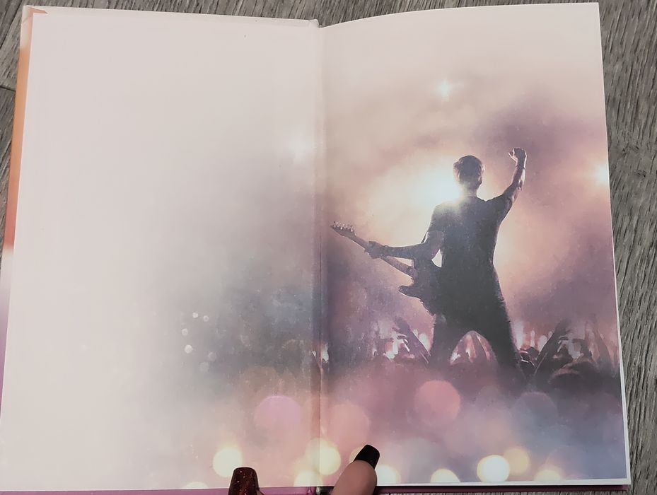 Книга Анны Джейн "Его фанатка"