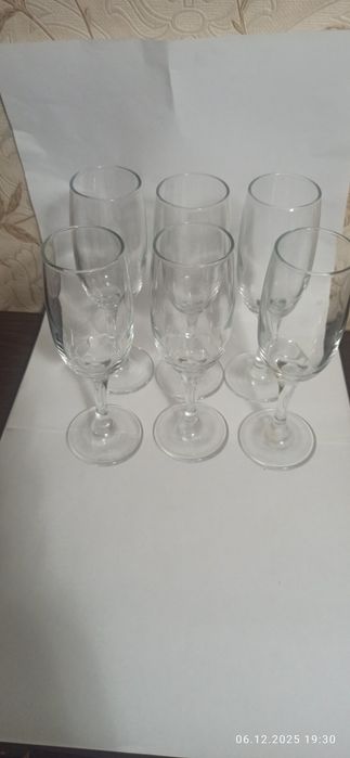 Бокалы новые для вина