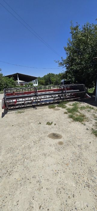 Case IH AXF 4088 kombayn
