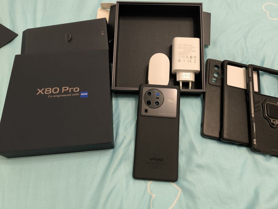V/S Vivo x80 pro 256/12 impecabil