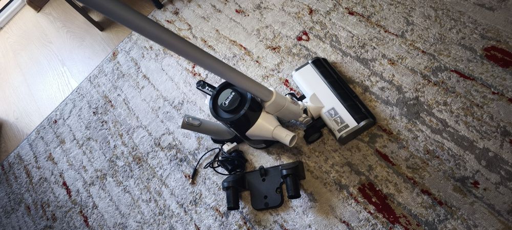 Пылесос Midea беспроводной