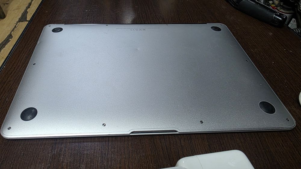 MacBook air i5 8gram ssd