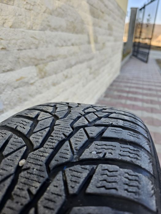 Jante BMW Style 156 16" cu anvelope de iarnă