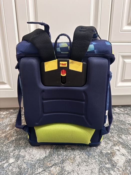 Школьный рюкзак McNeill Explorer