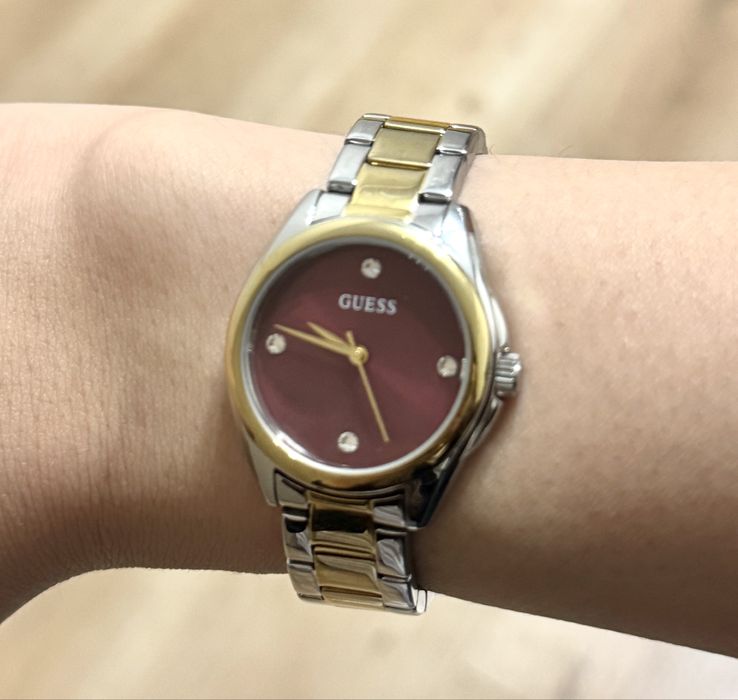 Женские наручные часы