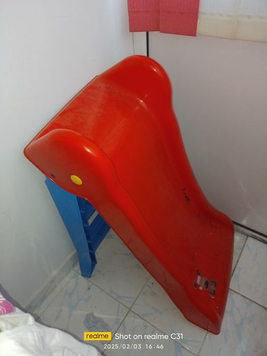 Vind jucari  de copii ,stare bună
