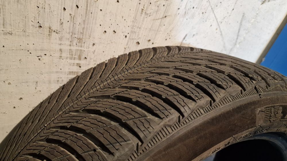 2 anvelope iarnă Michelin 225 50 18 99v