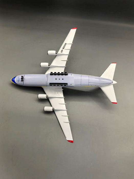 Модель самолета АН-124, Руслан, 42 см