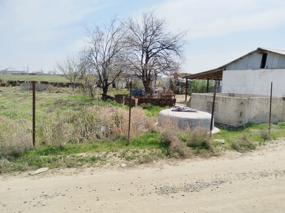 Продаётся дом с участком