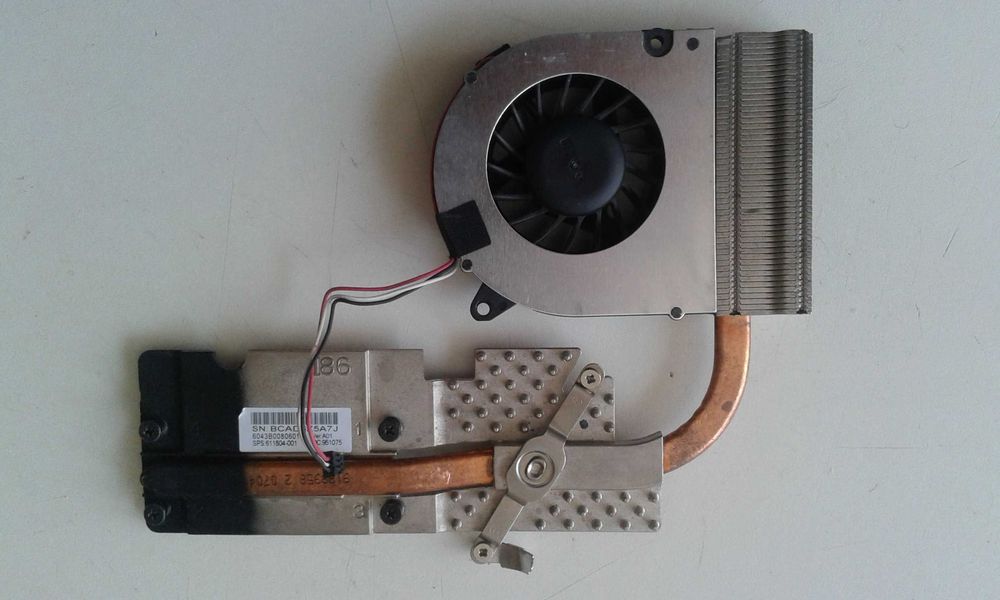 Работещ HP Compaq 625/620 на части