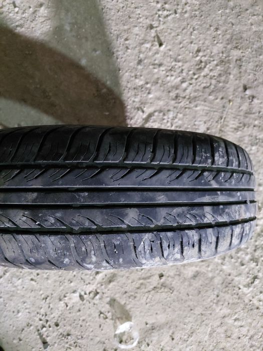 Продам 1 шину R13