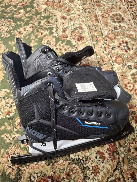 Продам коньки Nordway