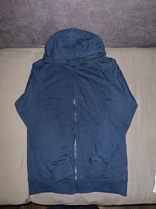 Продам кофты для мальчиков