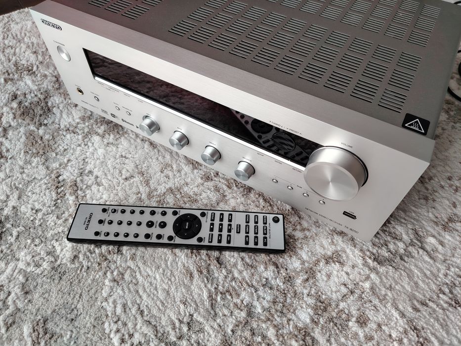 onkyo tx 8250 WiFi, Bluetooth