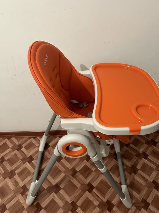 Продам Детский столик