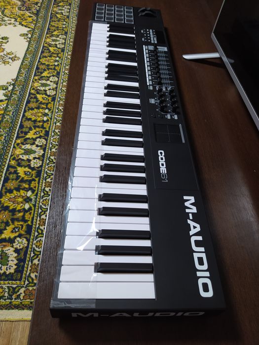 Midi клавиатура контроллер M-AUDIO CODE 61