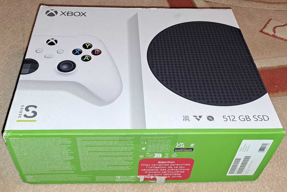 Xbox Series S 512GB SSD - foarte puțin utilizată, impecabilă