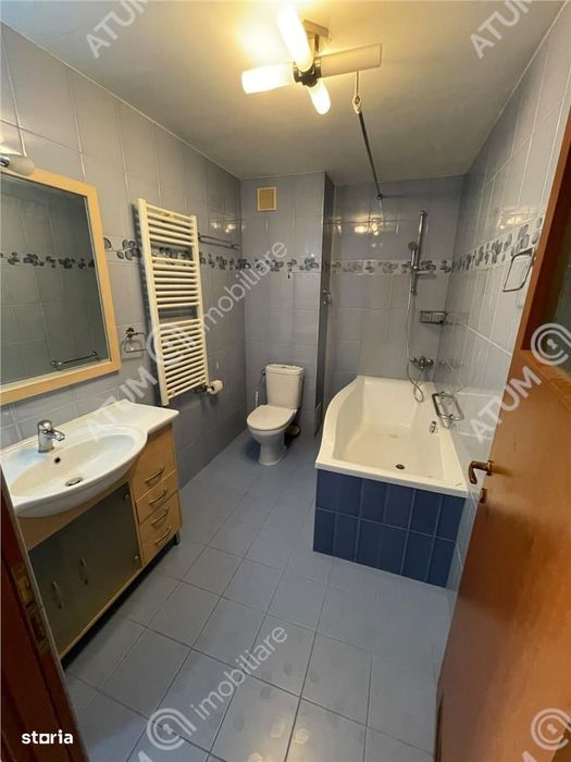 Apartament cu 3 camere balcon loc parcare zona Ciresica din Sibiu