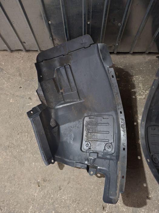 Carenaj roata fata BMW X1 E84