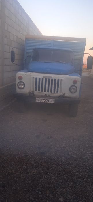 Gaz 53 sotiladi  kelishsmiz