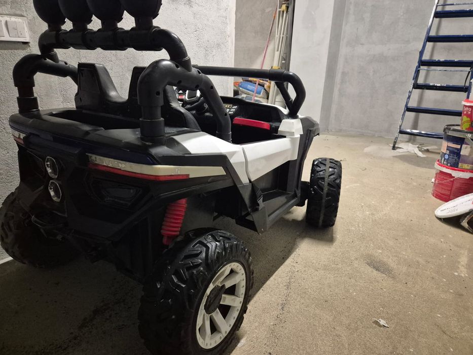 Продам Машинку электрический