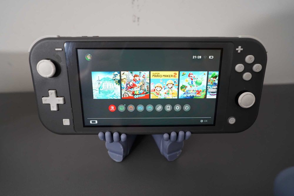 Nintnedo Switch Lite - 128 GB, с emuNAND, Hekate и Armosphere