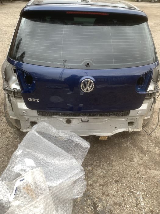 Багажник със спойлер Golf 5 GTI/R32