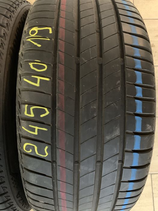 Set 245 40 19 anvelope de vara