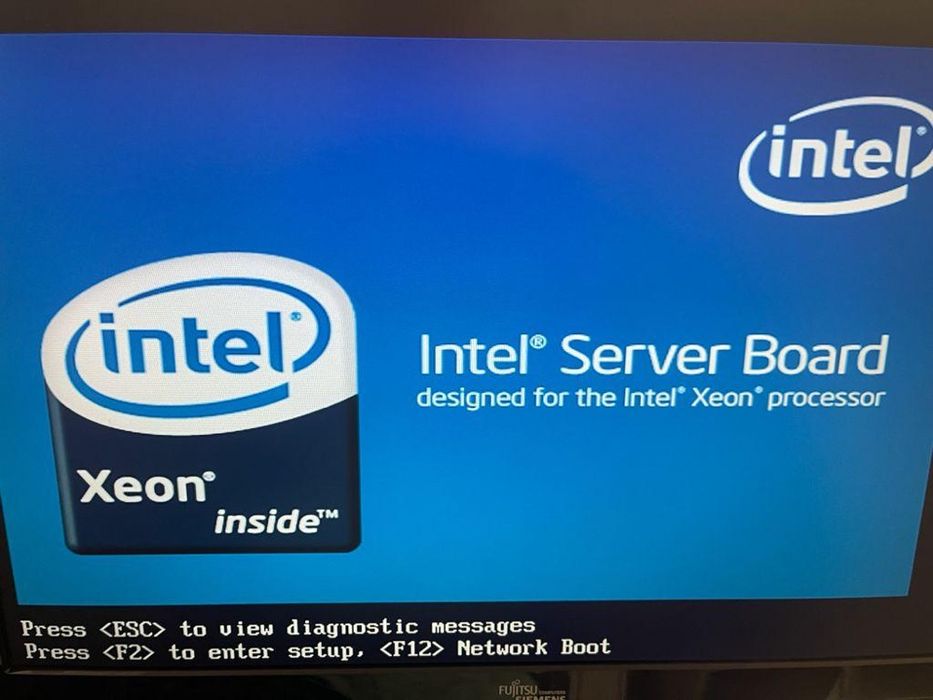 Продам серер 4U Xeon