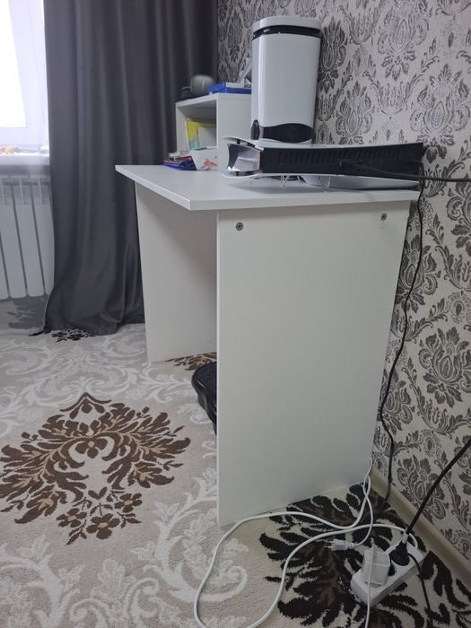 Продам письменный стол