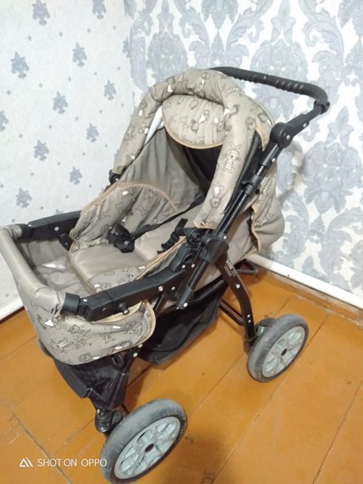 Продам детскую коляску .