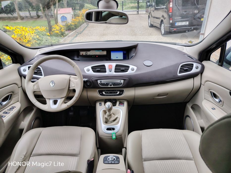 Renault  Scenic 1.9 dci Euro5 an 2010 Tom-Tom  Navi Xenon