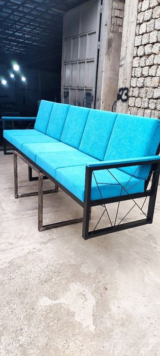 Диван в стиле лофт