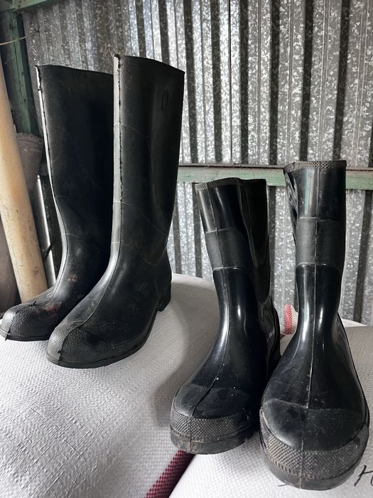 Продам гофру,сапоги , ножницы .