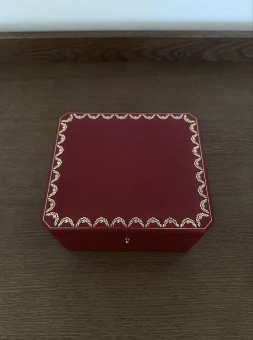 Cartier часовник