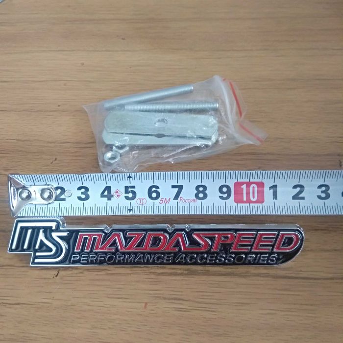 Значок на Mazda новый