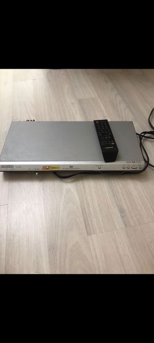 Продам DVD  плеер 15000