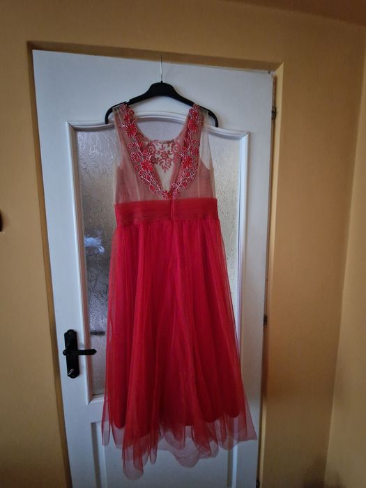Rochie eleganta de culoare roșie