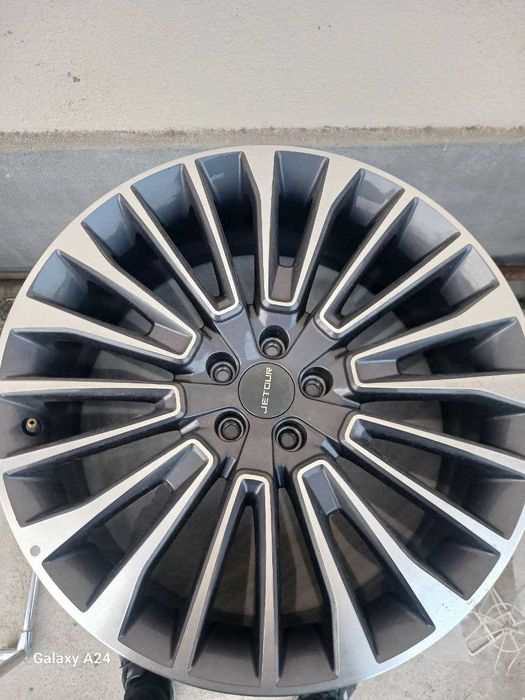 Jetour X90 diska sotiladi