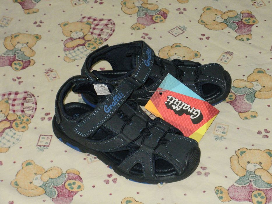 GRAFFITI нови детски сандали 33