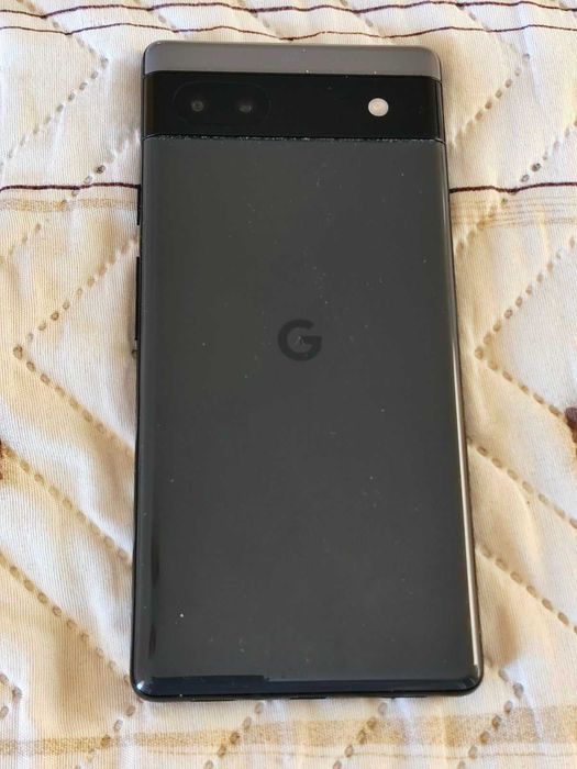 Смартфон Google Pixel 6a, в отлично състояние