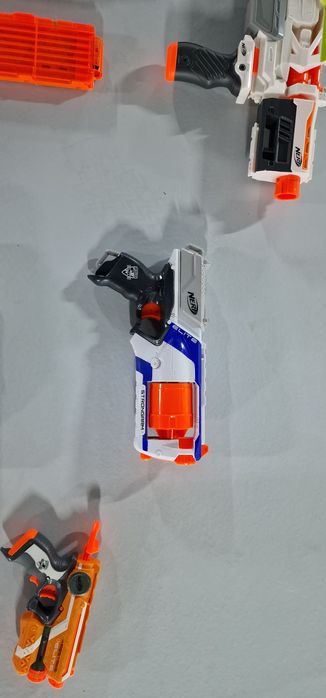 Nerf / нърф пистолети