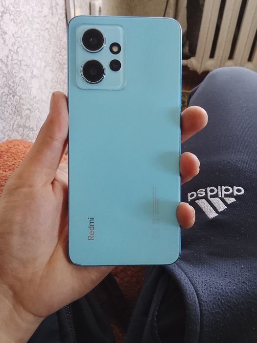 Продам отличный телефон redmi note 12